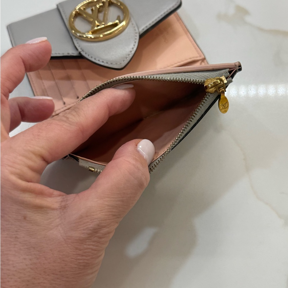 Auth. Louis Vuitton Pont Neuf Trifold Wallet - Picture 13 of 14